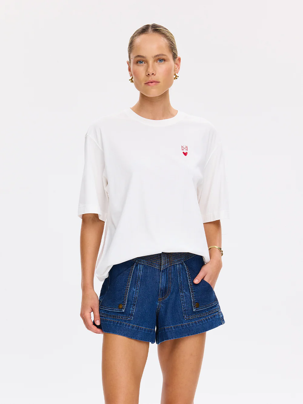 Amore Tee