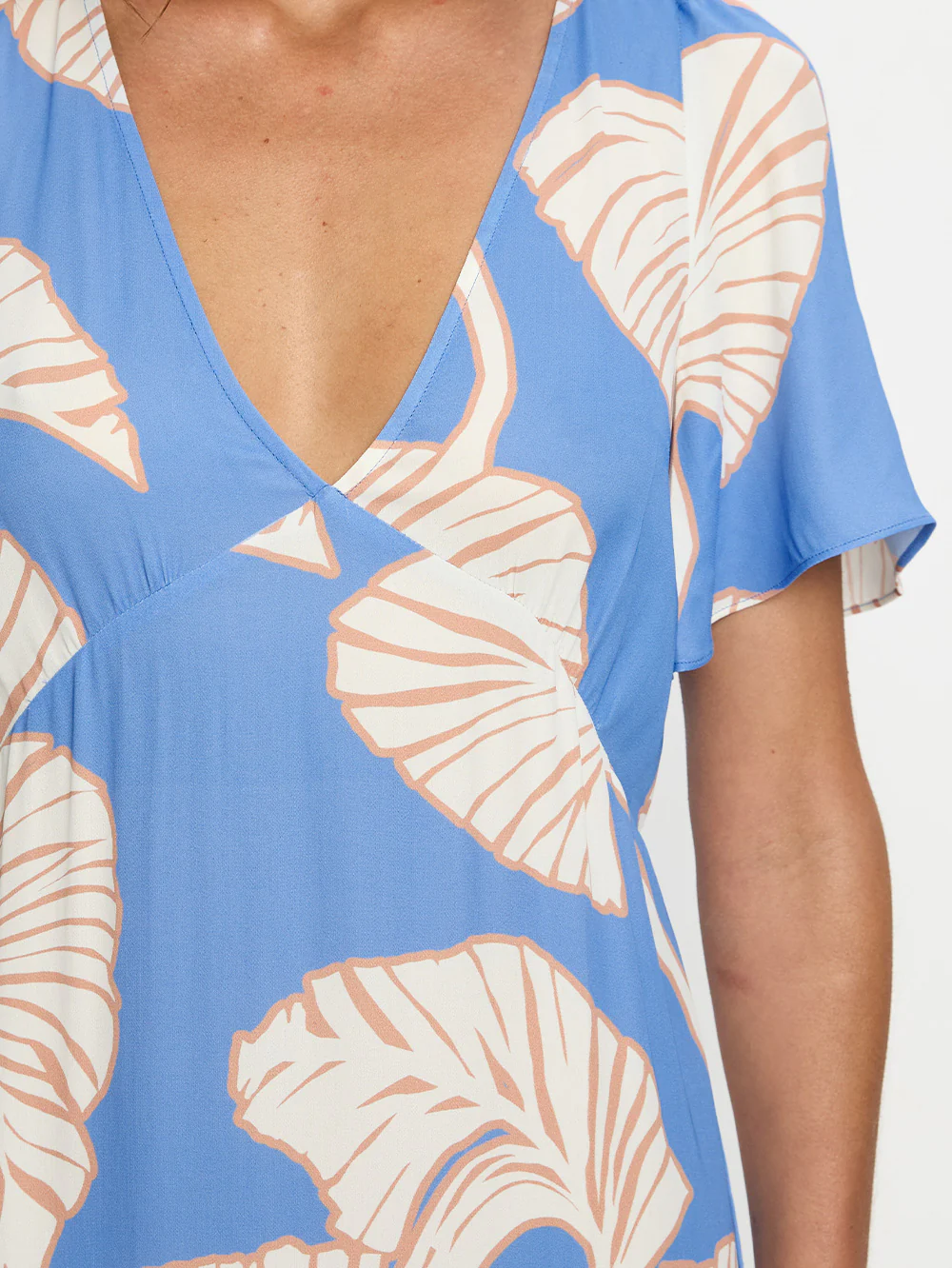 Ilana Sleeved Midi Dress - Image 4