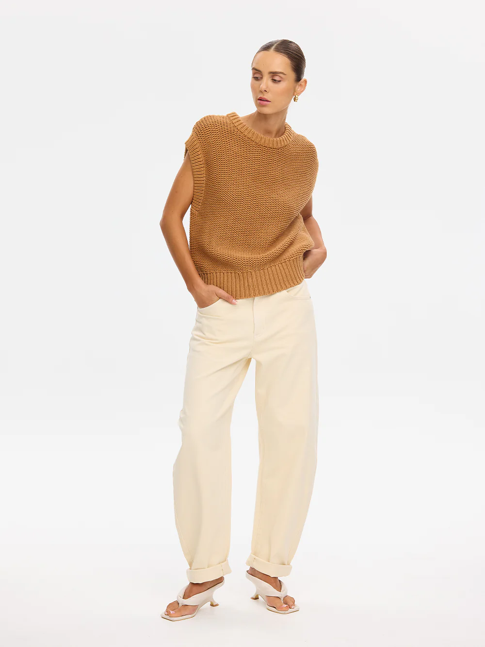 Olesia Knit Vest - Image 4